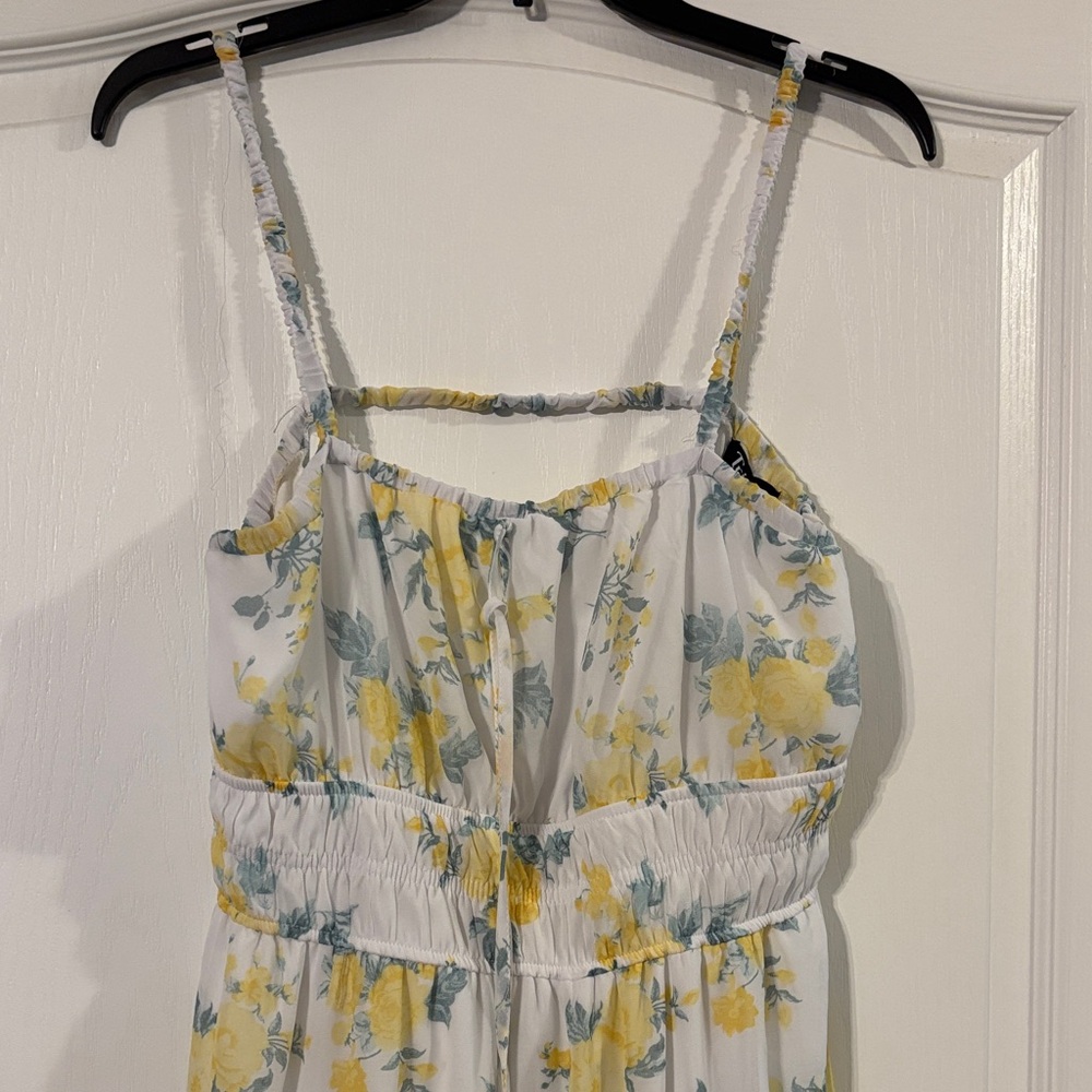 Trixxi White Maxi Dress with Yellow Floral Print - Picture 3 of 5